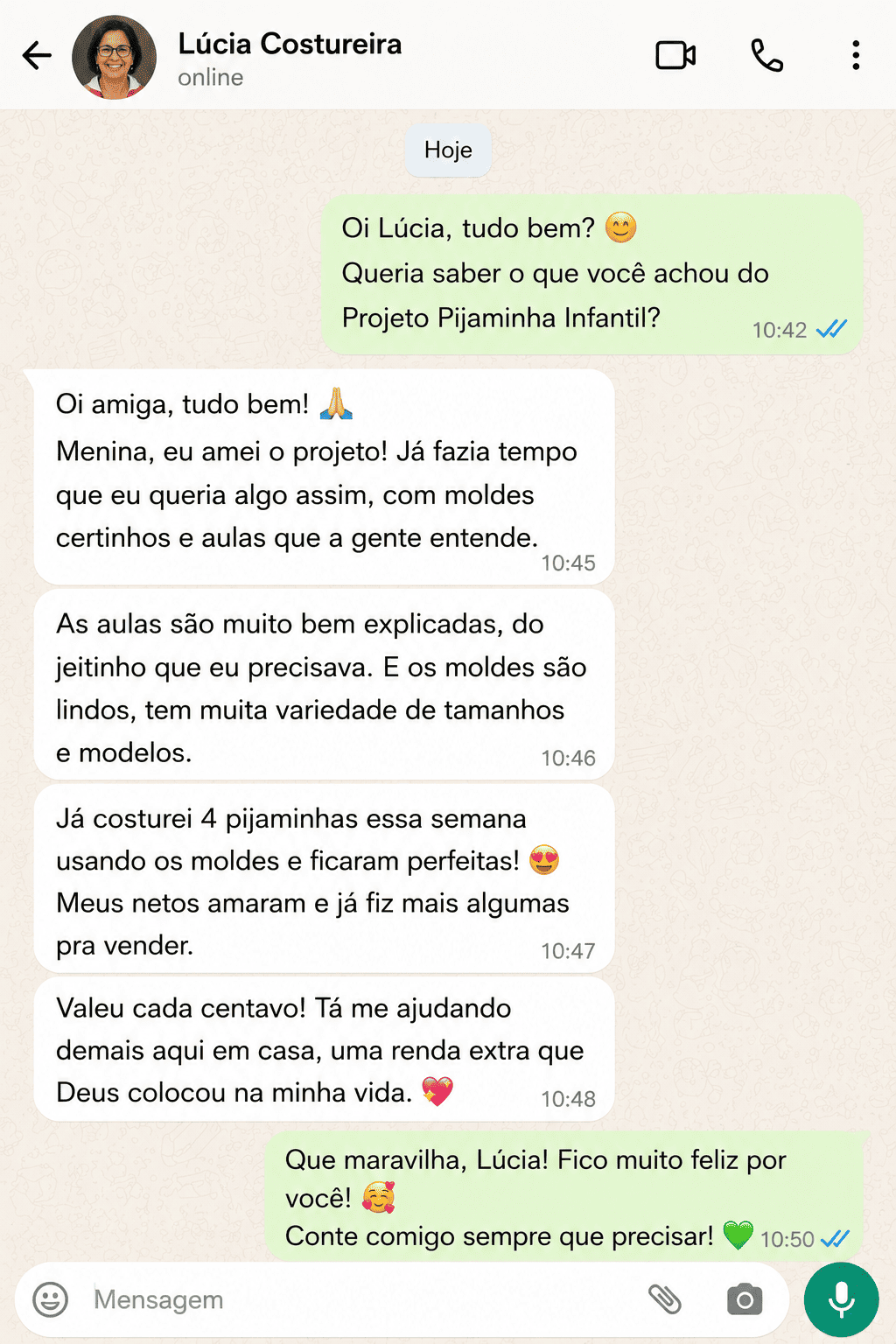 Conversa de WhatsApp com Lúcia, aluna do Projeto Pijaminha Infantil, contando que já costurou vários pijaminhas usando os moldes e faz peças para vender